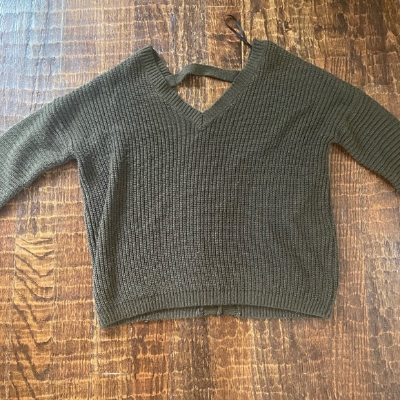 Forever 21 Knit Sweater - Picture 2 of 8